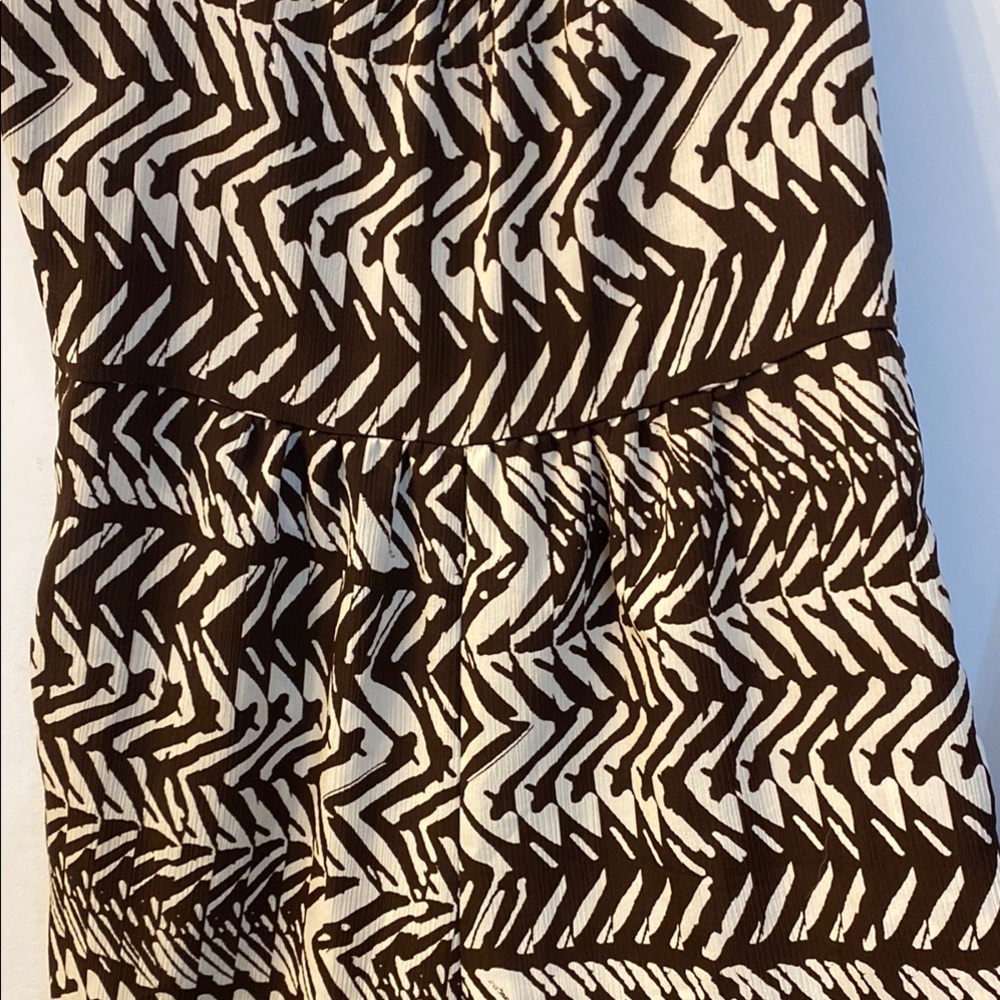 Brown and Off-white Copped Jumper - Picture 5 of 11